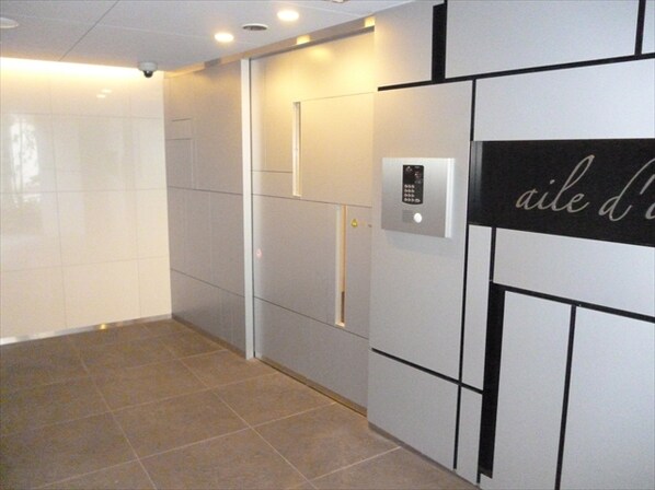 カバナプラス南青山(CAVANA+南青山)の物件内観写真